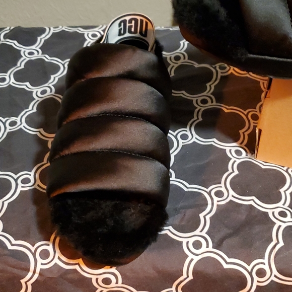 Ugg Puff Yeah Slides Sandals | Size 8 - Picture 8 of 10